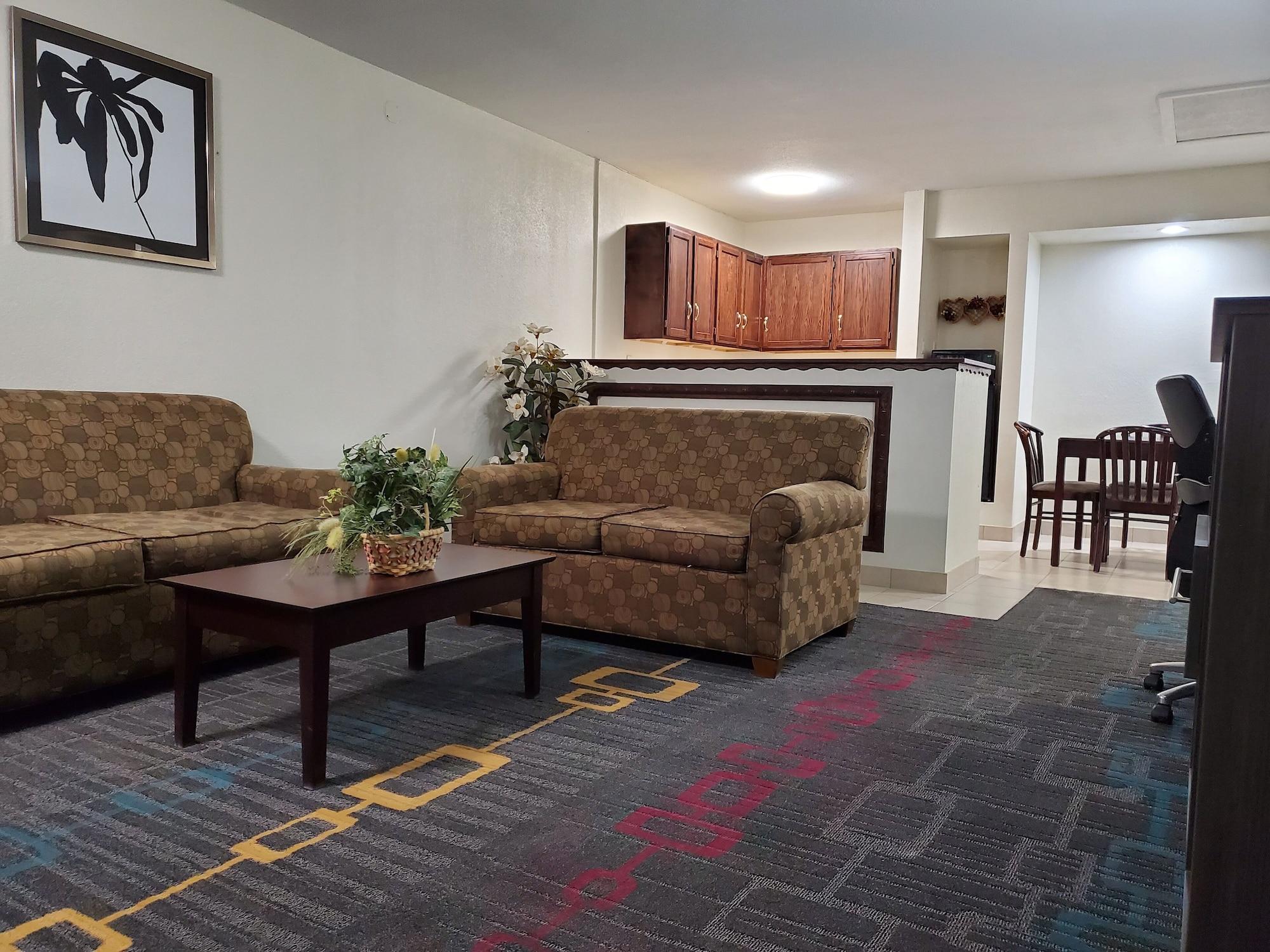 Days Inn By Wyndham Lawton Exterior photo