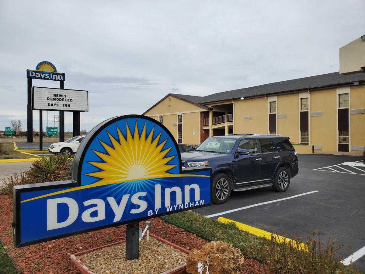 Days Inn By Wyndham Lawton Exterior photo